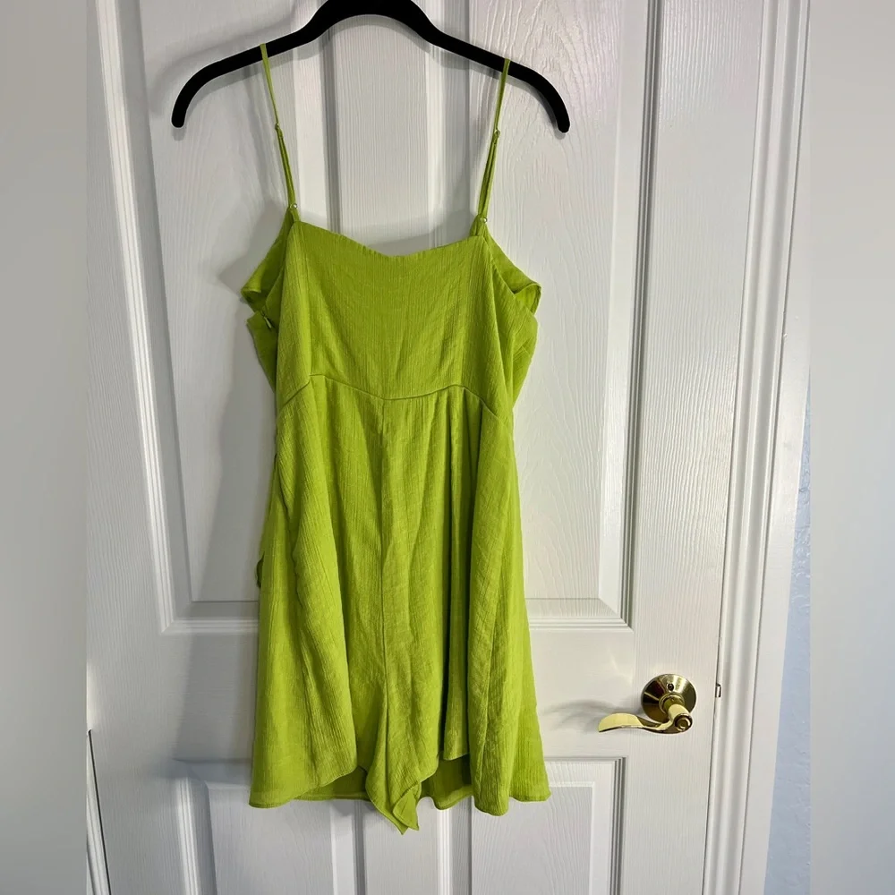 1. State Green Romper Adjustable Straps Ruffle Neckline Mini Length Large